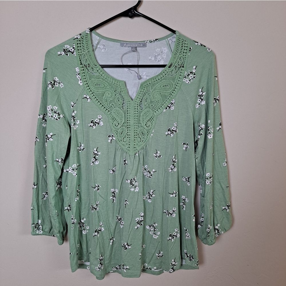 Daniel Rainn Selinka Crochet Detail Knit Top Size S